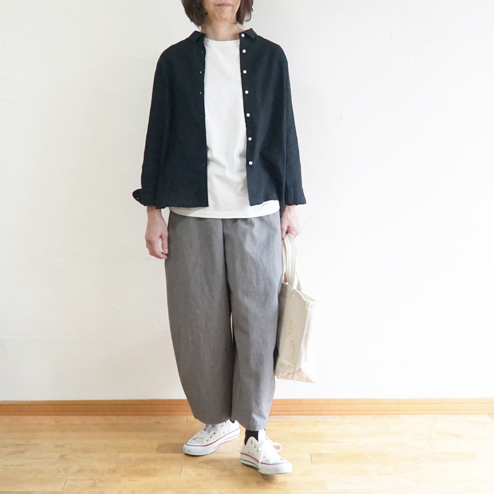 リネンシャツ
