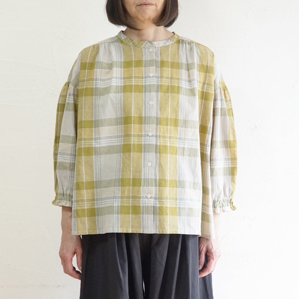 チェックブラウス 