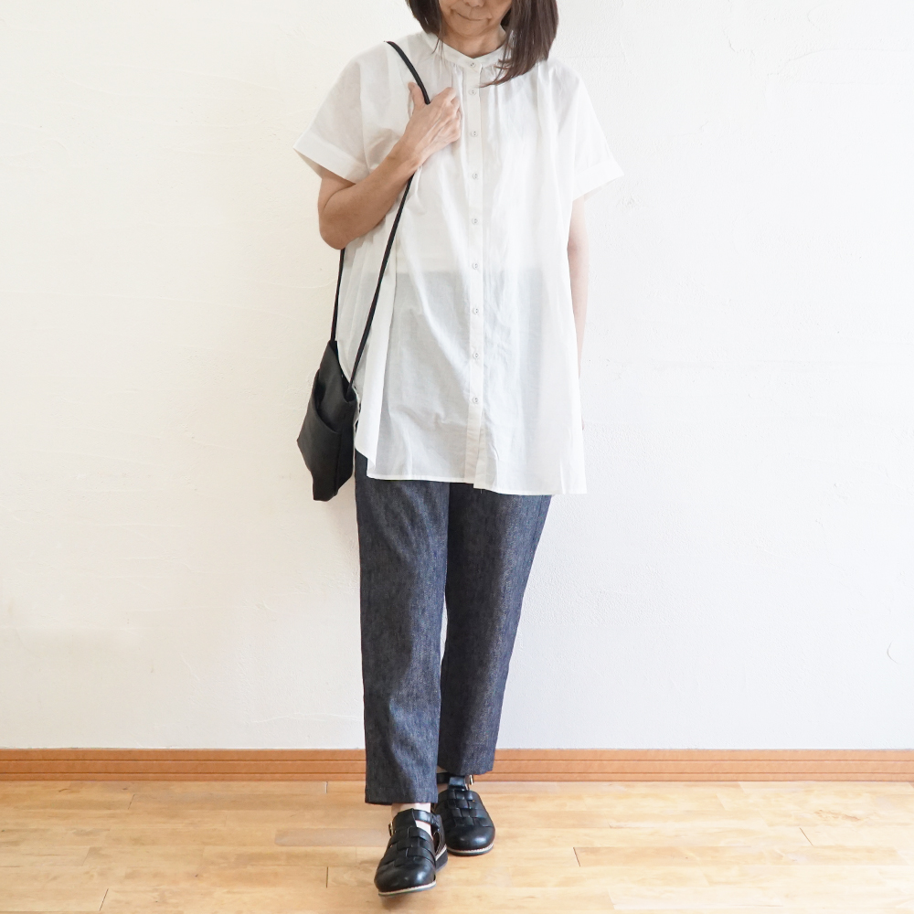 テーパードパンツ 