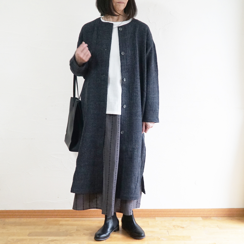 ノーカラーコート 