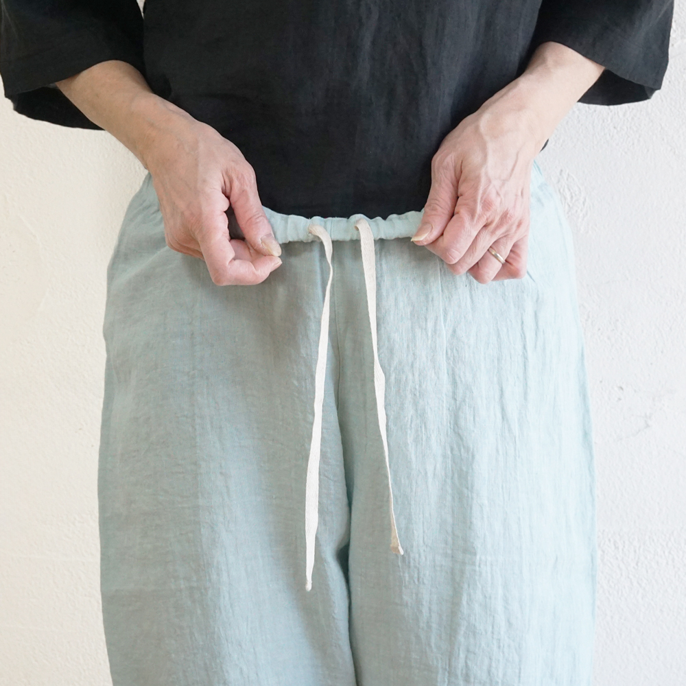 クロップドパンツ