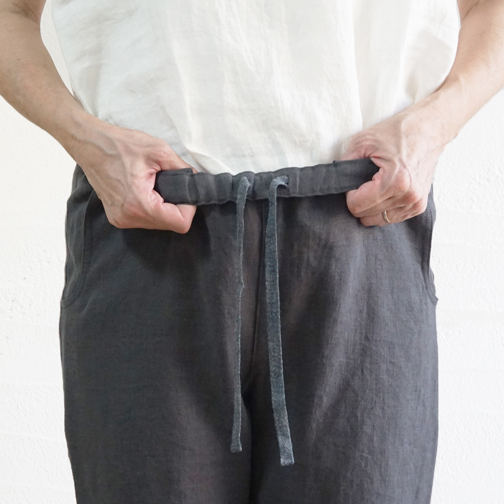 ストレートパンツ 