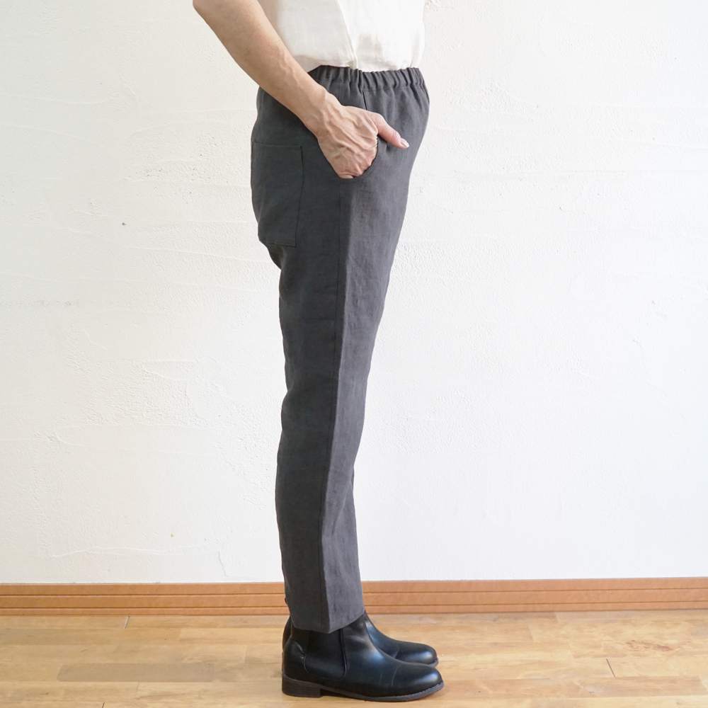 ストレートパンツ 