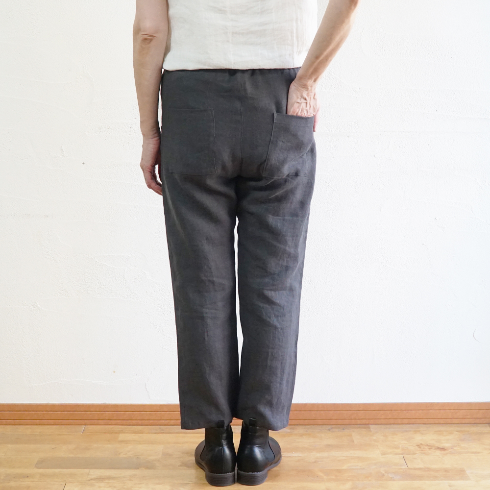 ストレートパンツ 