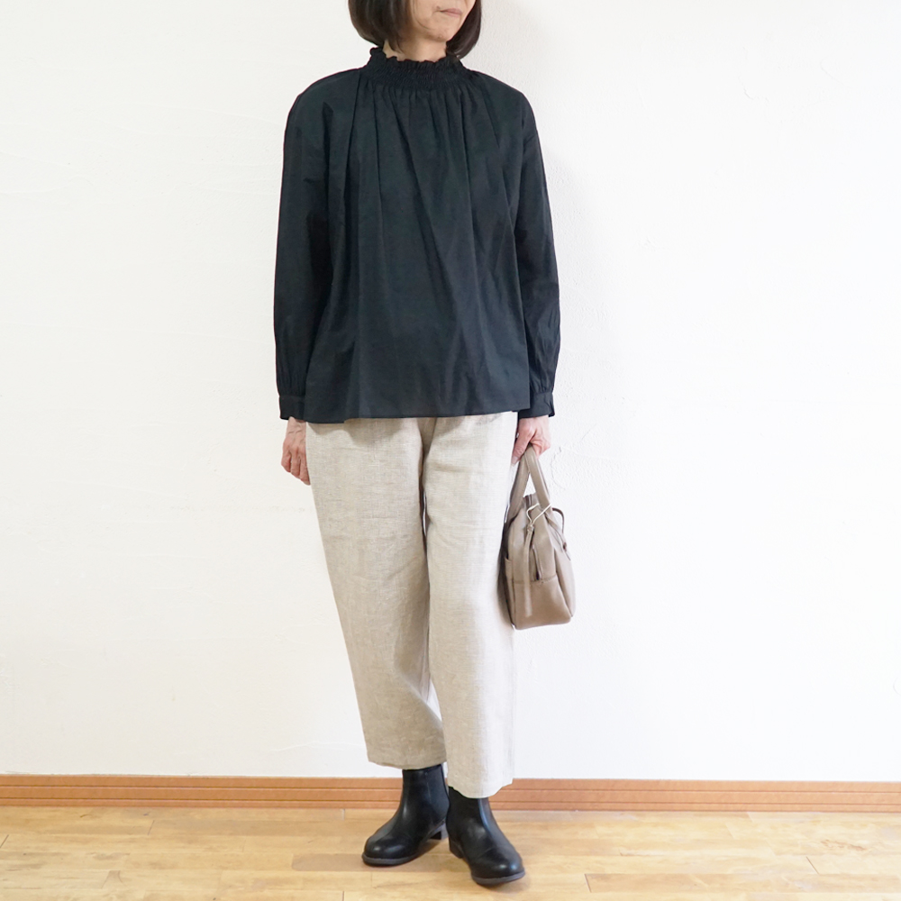 テーパードパンツ 