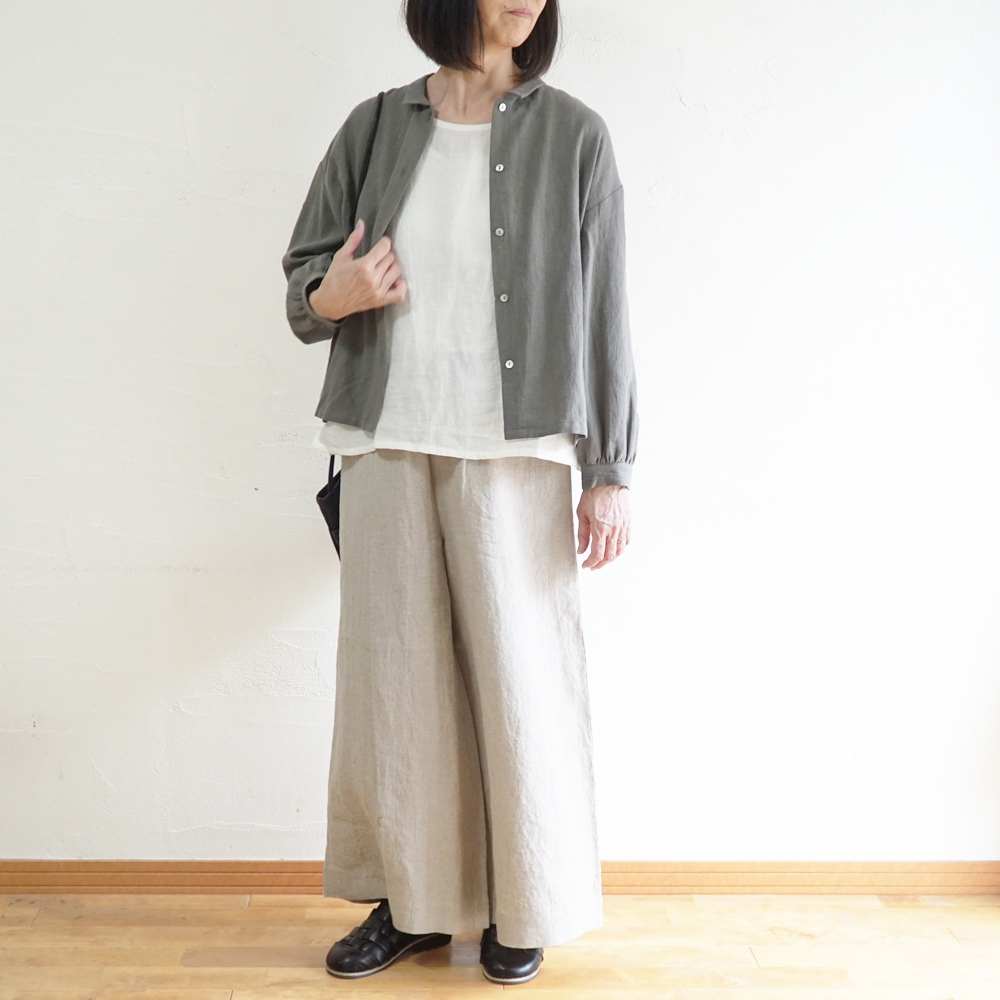 シャツブラウス