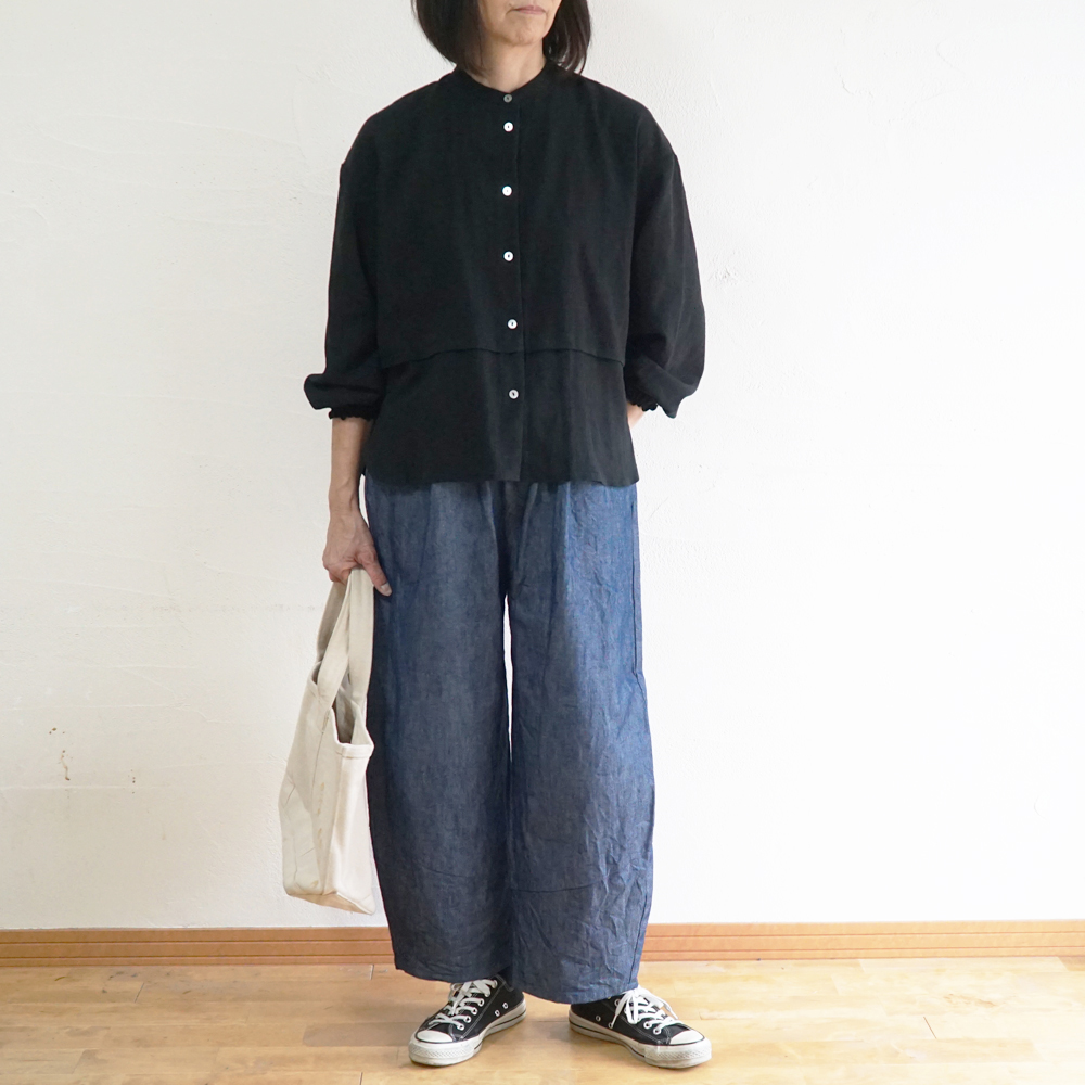 バンドカラーブラウス