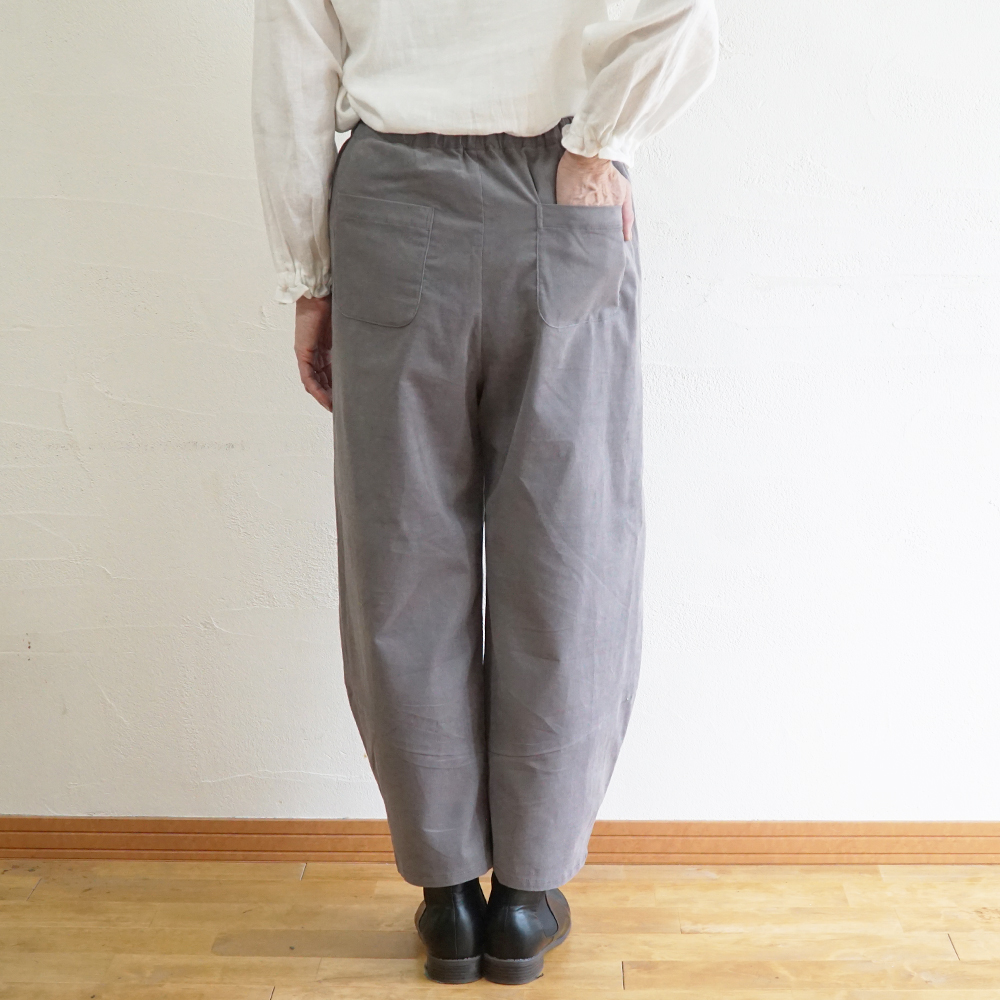 コクーンパンツ