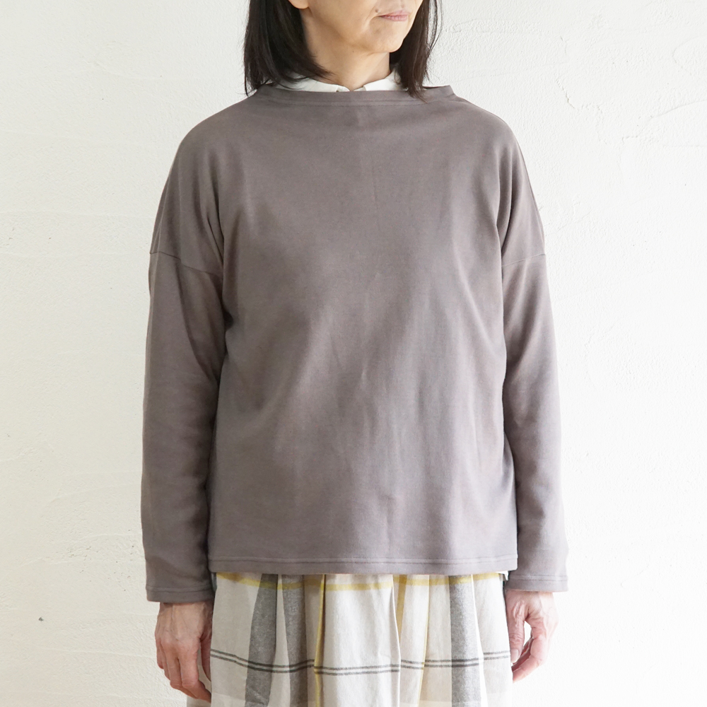 ボトルネックプルオーバー 