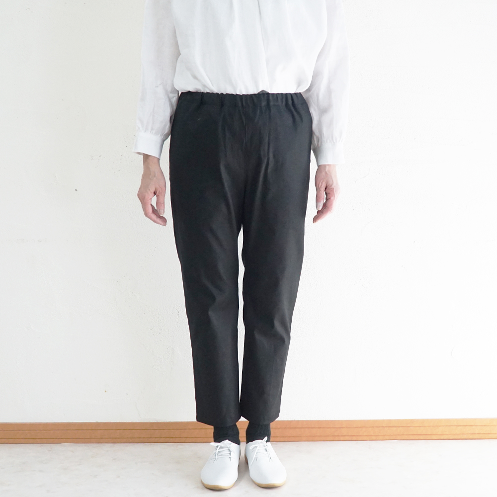 ストレートパンツ 
