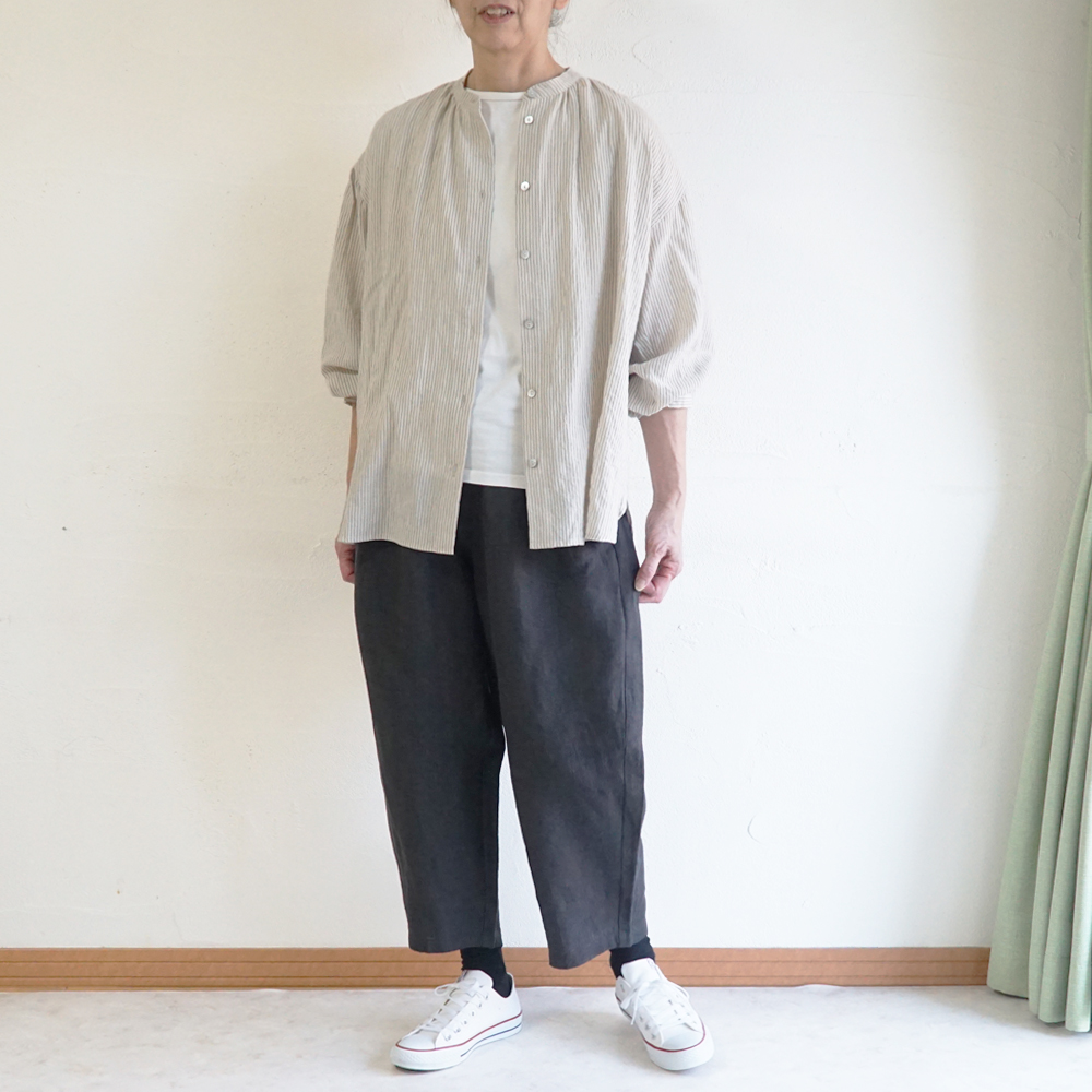 テーパードパンツ 
