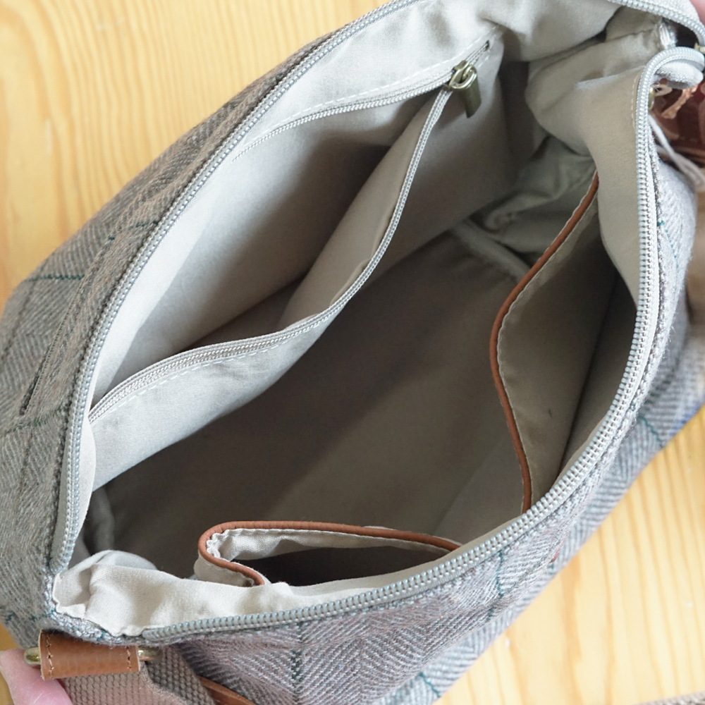 ショルダーバッグ 