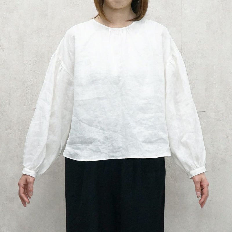 Branch m‘.,ブランチエム,ナチュラル,30代,40代,50代,60代,リネン,ゆったり,ブラウス,リネンブラウス,プルオーバーブラウス,プルオーバー,ギャザー,ギャザーブラウス,通勤,フォーマル, 