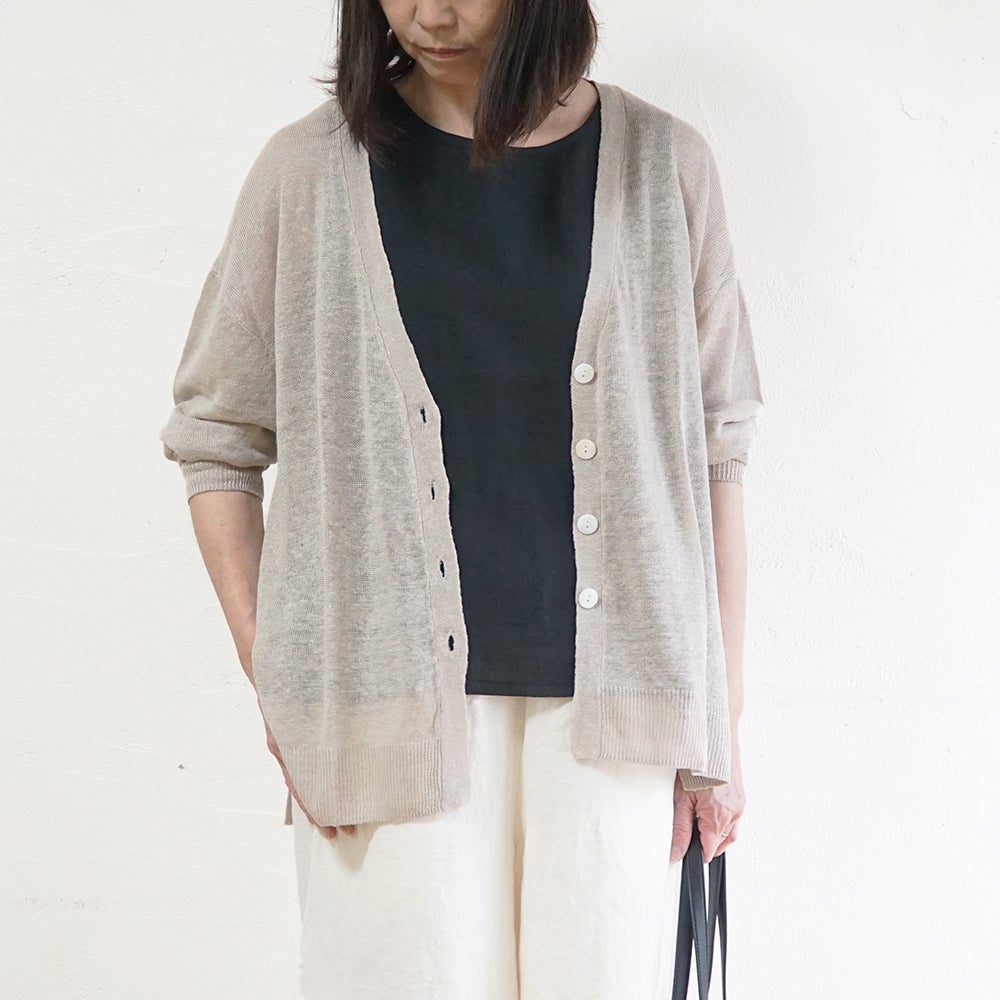 Branch m‘.,ブランチエム,ナチュラル,30代,40代,50代,60代,ゆったり,リネン,knit,ニット,リネンニット,カーディガン,ニットカーディガン,Vネック,Vネックカーディガン
