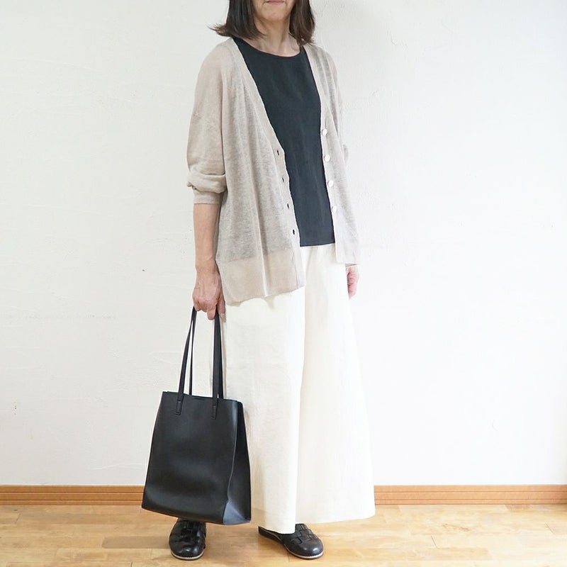 Branch m‘.,ブランチエム,ナチュラル,30代,40代,50代,60代,ゆったり,リネン,knit,ニット,リネンニット,カーディガン,ニットカーディガン,Vネック,Vネックカーディガン