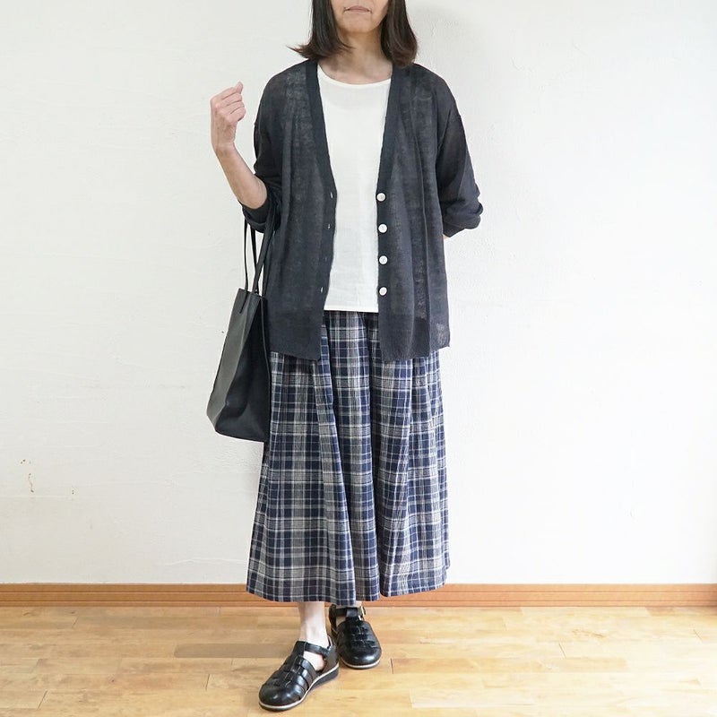 Branch m‘.,ブランチエム,ナチュラル,30代,40代,50代,60代,ゆったり,リネン,knit,ニット,リネンニット,カーディガン,ニットカーディガン,Vネック,Vネックカーディガン