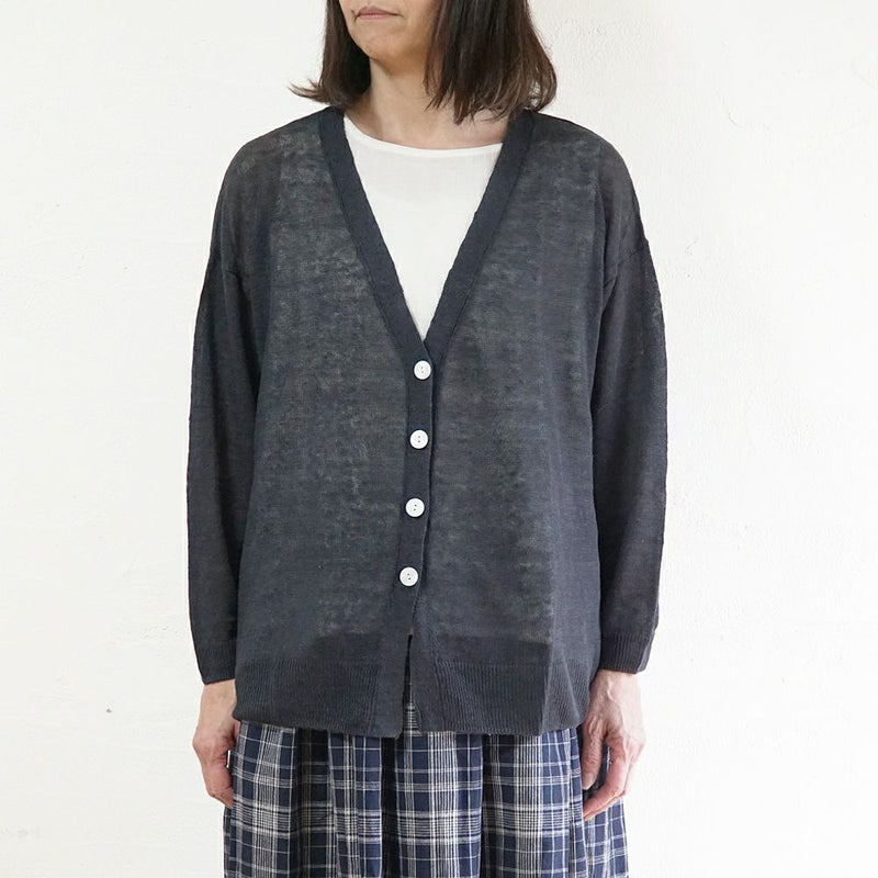 Branch m‘.,ブランチエム,ナチュラル,30代,40代,50代,60代,ゆったり,リネン,knit,ニット,リネンニット,カーディガン,ニットカーディガン,Vネック,Vネックカーディガン