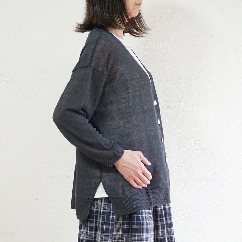 Branch m‘.,ブランチエム,ナチュラル,30代,40代,50代,60代,ゆったり,リネン,knit,ニット,リネンニット,カーディガン,ニットカーディガン,Vネック,Vネックカーディガン