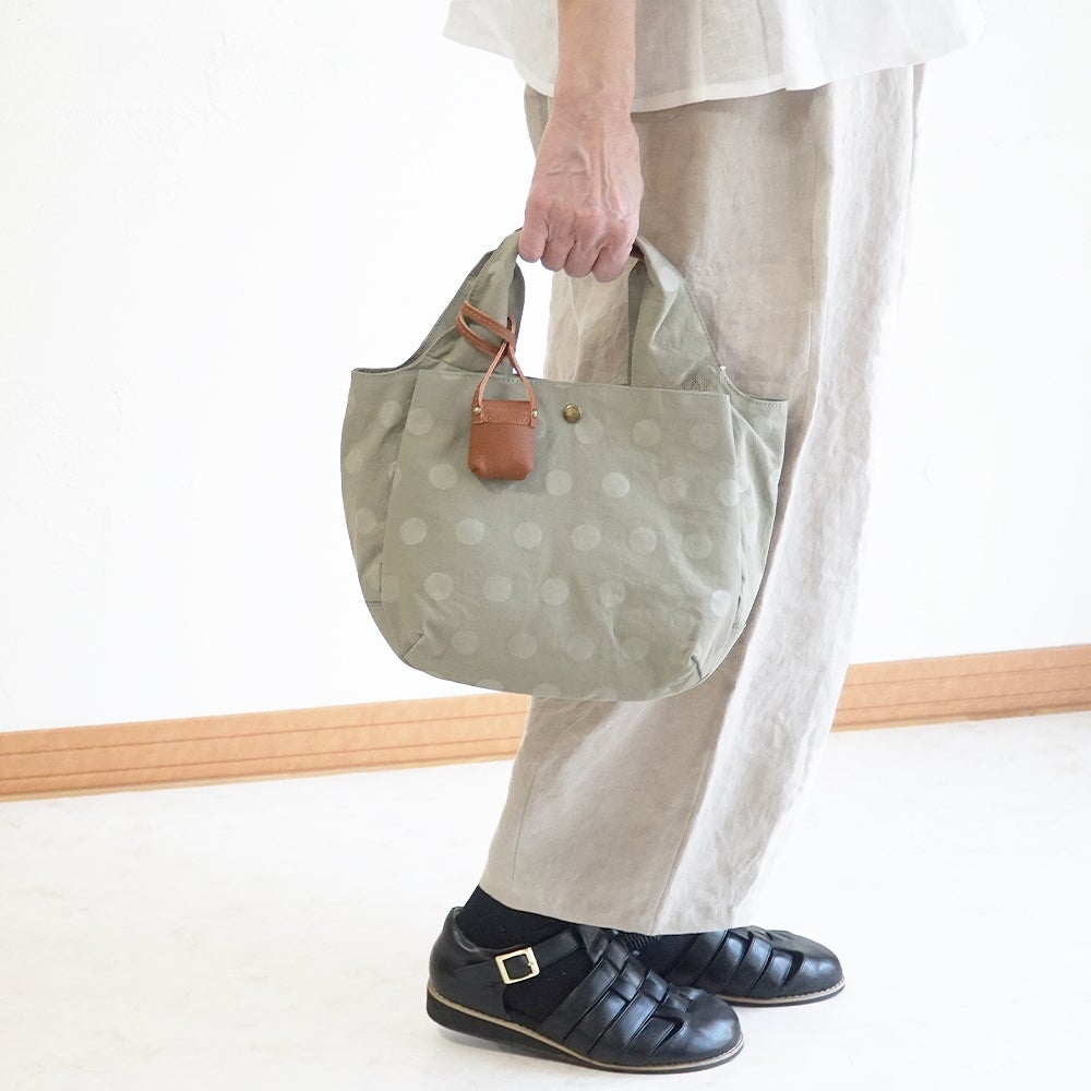 Branch m‘.,ブランチエム,ナチュラル,30代,40代,50代,60代,ゆったり,バッグ,サコッシュ,toleur,トーラ,トートバッグ,革バッグ,カウレザーバッグ,カウレザー,