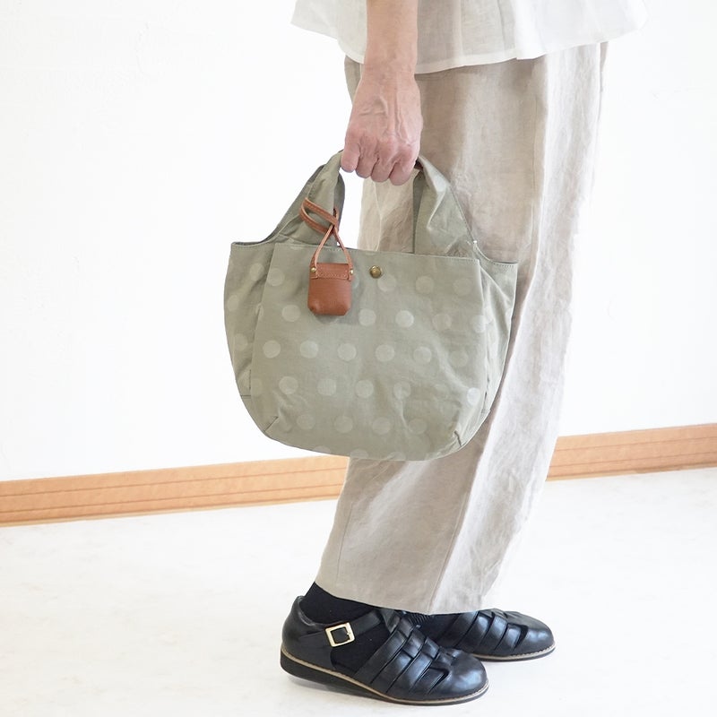 Branch m‘.,ブランチエム,ナチュラル,30代,40代,50代,60代,ゆったり,バッグ,サコッシュ,toleur,トーラ,トートバッグ,革バッグ,カウレザーバッグ,カウレザー,