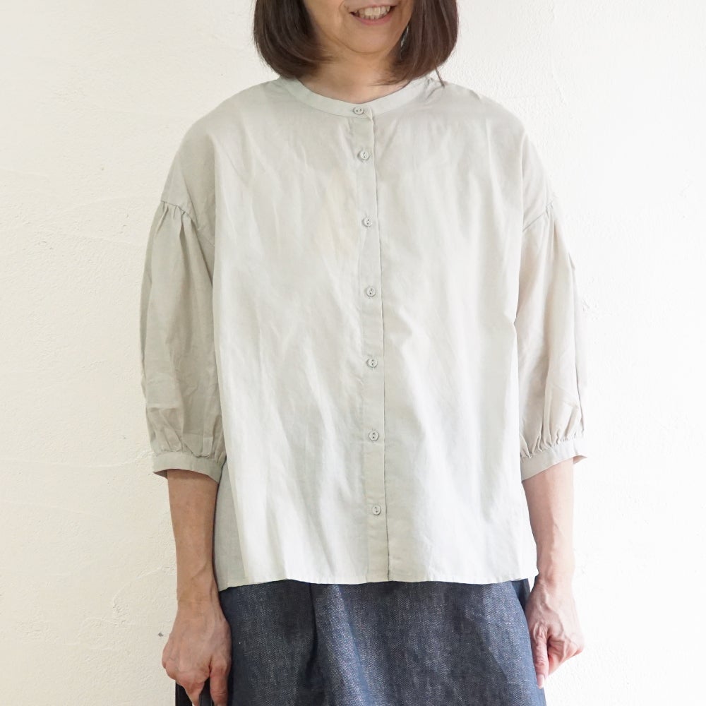 Branch m‘.,ブランチエム,ナチュラル,30代,40代,50代,60代,リネン,ゆったり,コットン,ブラウス,blouse,ギャザーブラウス,バンドカラー,バンドカラーブラウス,コットンリネン,コットンリネンブラウス,