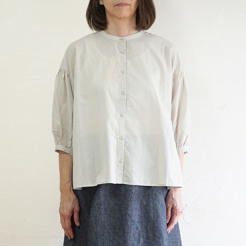 Branch m‘.,ブランチエム,ナチュラル,30代,40代,50代,60代,リネン,ゆったり,コットン,ブラウス,blouse,ギャザーブラウス,バンドカラー,バンドカラーブラウス,コットンリネン,コットンリネンブラウス,
