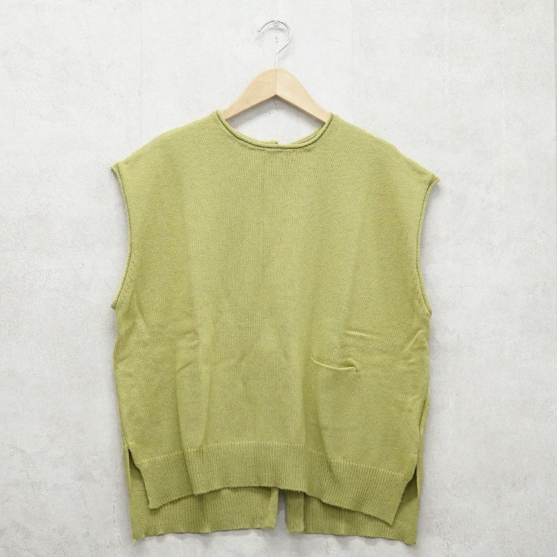 Branch m‘.,ブランチエム,ナチュラル,30代,40代,50代,60代,綿,ゆったり,コットン,ニット,ニットベスト,ベスト,ウール混,重ね着,レイヤードコーデ,レイヤード,