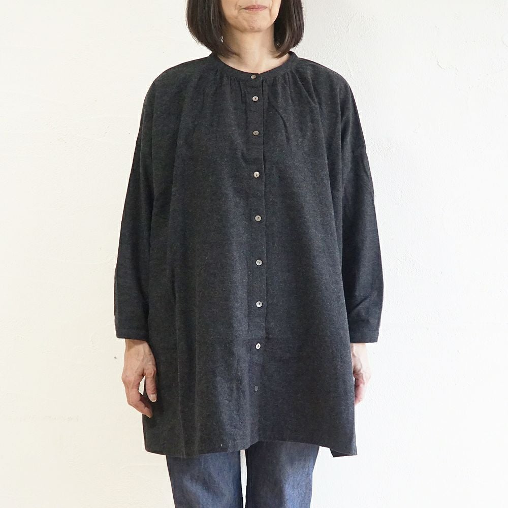 Branch m‘.,ブランチエム,ナチュラル,30代,40代,50代,60代,コットン,ゆったり,blouse,ブラウス,綿ブラウス,綿ウール,コットンウール,チュニック,ギャザーチュニック,羽織チュニック,ライトアウター,カーディガン,チュニックブラウス 