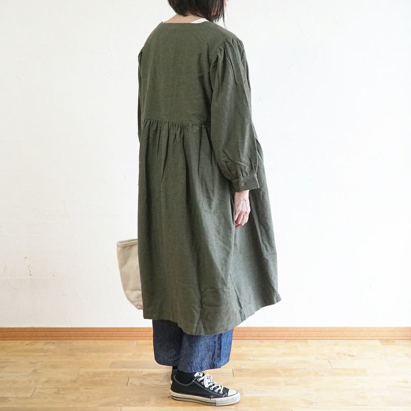 Branch m‘.,ブランチエム,ナチュラル,30代,40代,50代,60代,コットン,ゆったり,blouse,ブラウス,綿ブラウス,綿ウール,コットンウール,ワンピース,ギャザーワンピース,羽織ワンピース,ライトアウター,カーディガン,起毛ワンピース