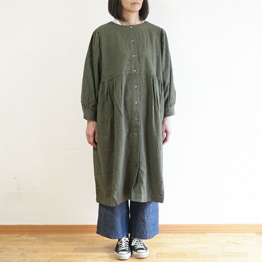 Branch m‘.,ブランチエム,ナチュラル,30代,40代,50代,60代,コットン,ゆったり,blouse,ブラウス,綿ブラウス,綿ウール,コットンウール,ワンピース,ギャザーワンピース,羽織ワンピース,ライトアウター,カーディガン,起毛ワンピース