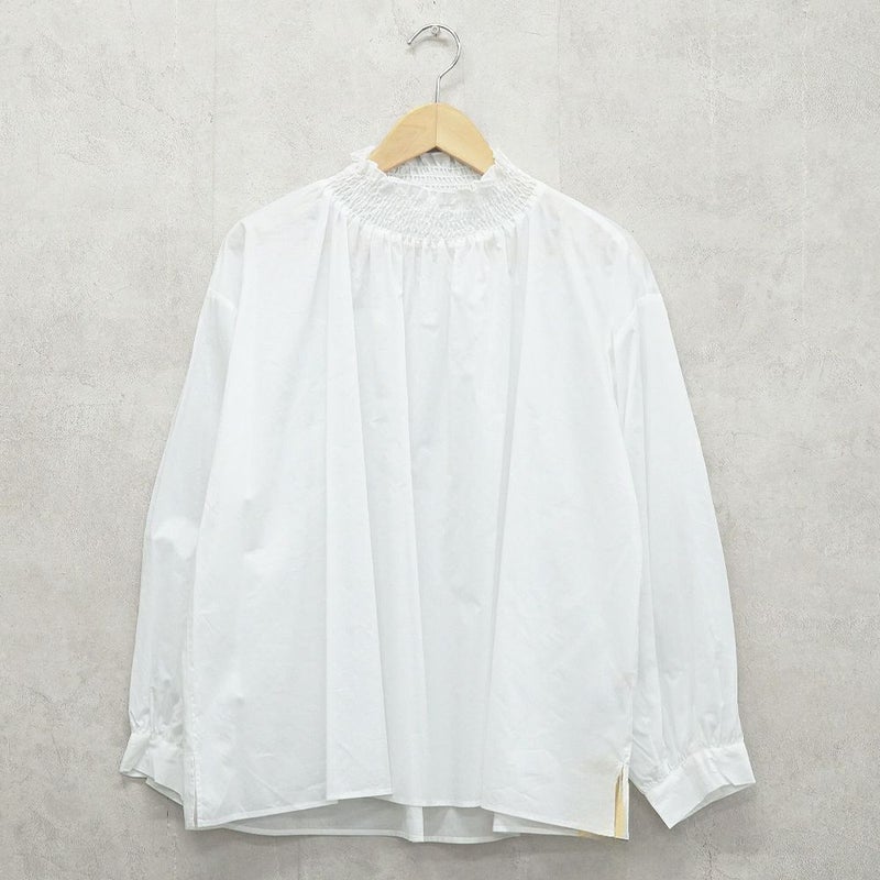 Branch m‘.,ブランチエム,ナチュラル,30代,40代,50代,60代,コットン,ゆったり,コットン,コットンブラウス,綿ブラウス,フリル,フリルブラウス,シャーリング,シャーリングブラウス,フォーマル,オケージョン,セットアップ