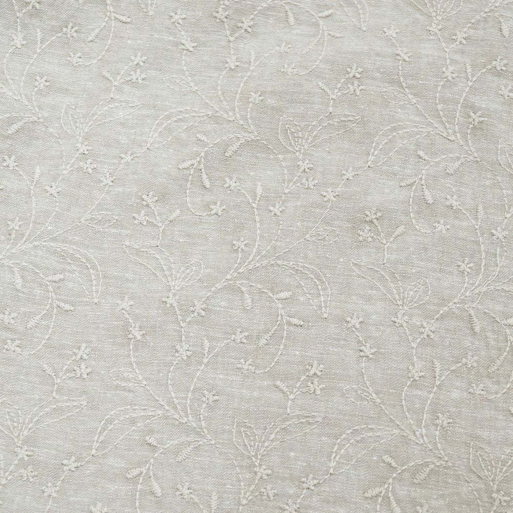 Branch m‘.,ブランチエム,ナチュラル,30代,40代,50代,60代,リネン,ゆったり,刺繍,刺繍ベスト,ベスト,2way,前後着用,2wayベスト