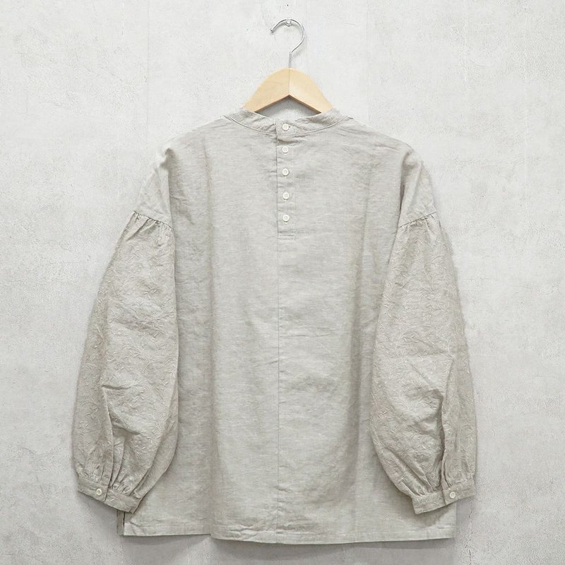 Branch m‘.,ブランチエム,ナチュラル,30代,40代,50代,60代,リネン,ゆったり,刺繍,刺繍ブラウス,blouse,ブラウス,プルオーバー,プルオーバーブラウス