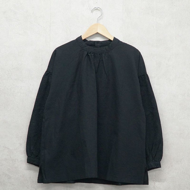 Branch m‘.,ブランチエム,ナチュラル,30代,40代,50代,60代,リネン,ゆったり,刺繍,刺繍ブラウス,blouse,ブラウス,プルオーバー,プルオーバーブラウス