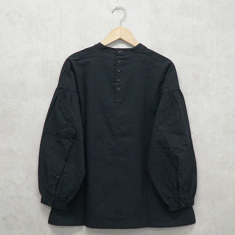 Branch m‘.,ブランチエム,ナチュラル,30代,40代,50代,60代,リネン,ゆったり,刺繍,刺繍ブラウス,blouse,ブラウス,プルオーバー,プルオーバーブラウス