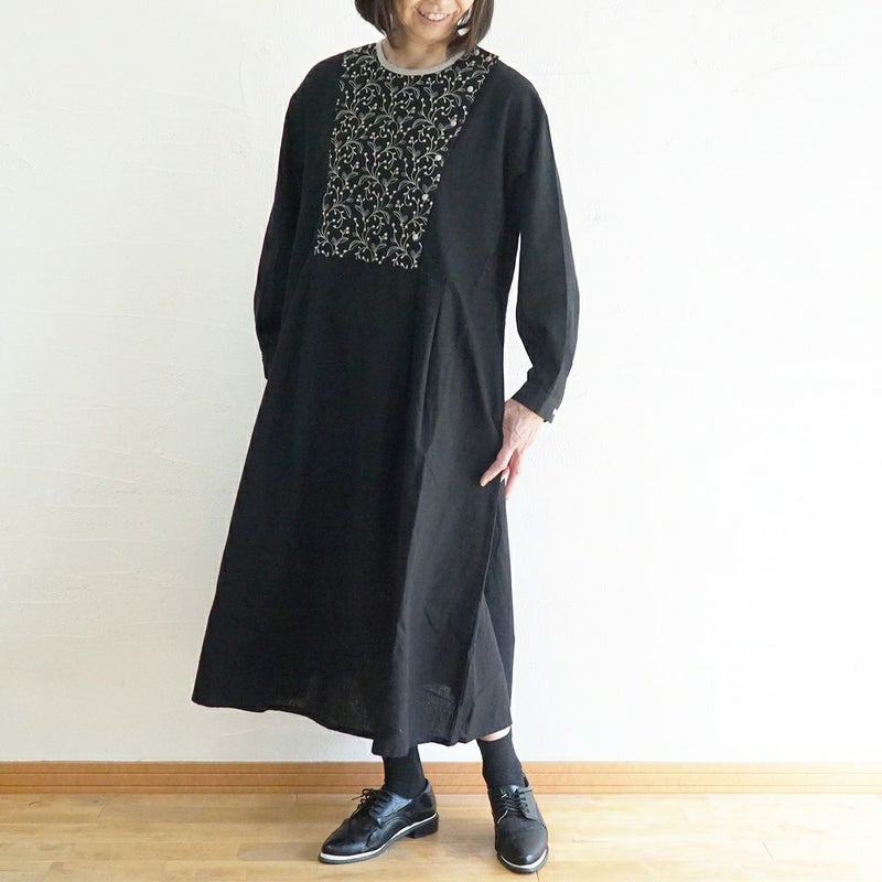 Branch m‘.,ブランチエム,ナチュラル,30代,40代,50代,60代,リネン,ゆったり,刺繍,刺繍ワンピース,ワンピース,タックワンピース,