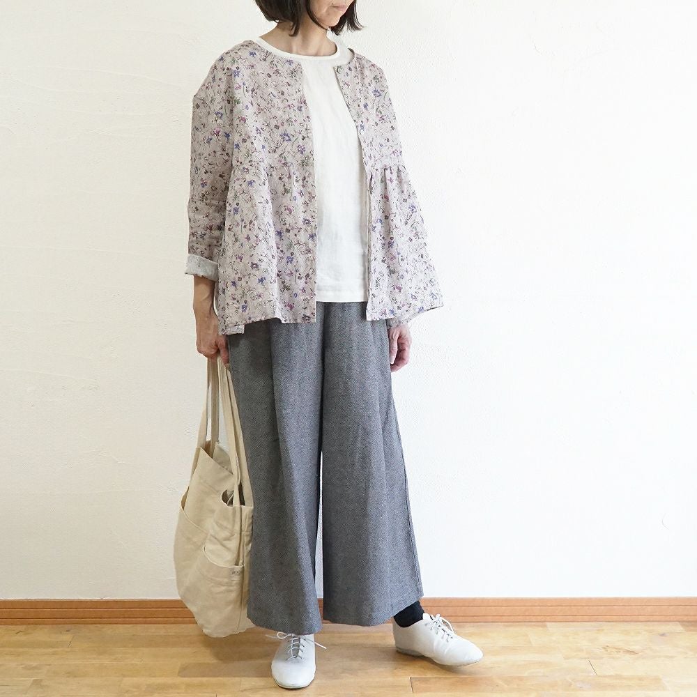 Branch m‘.,ブランチエム,ナチュラル,30代,40代,50代,60代,リネン,ゆったり, ブラウス,リネンブラウス,花柄,花柄ブラウス,2way,2wayブラウスノーカラーブラウス,ギャザーブラウ