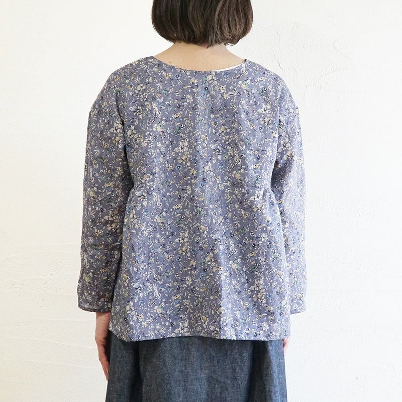 Branch m‘.,ブランチエム,ナチュラル,30代,40代,50代,60代,リネン,ゆったり, ブラウス,リネンブラウス,花柄,花柄ブラウス,2way,2wayブラウスノーカラーブラウス,ギャザーブラウ