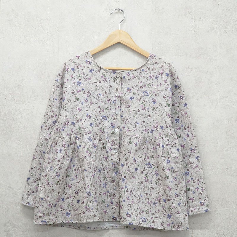 Branch m‘.,ブランチエム,ナチュラル,30代,40代,50代,60代,リネン,ゆったり, ブラウス,リネンブラウス,花柄,花柄ブラウス,2way,2wayブラウスノーカラーブラウス,ギャザーブラウ