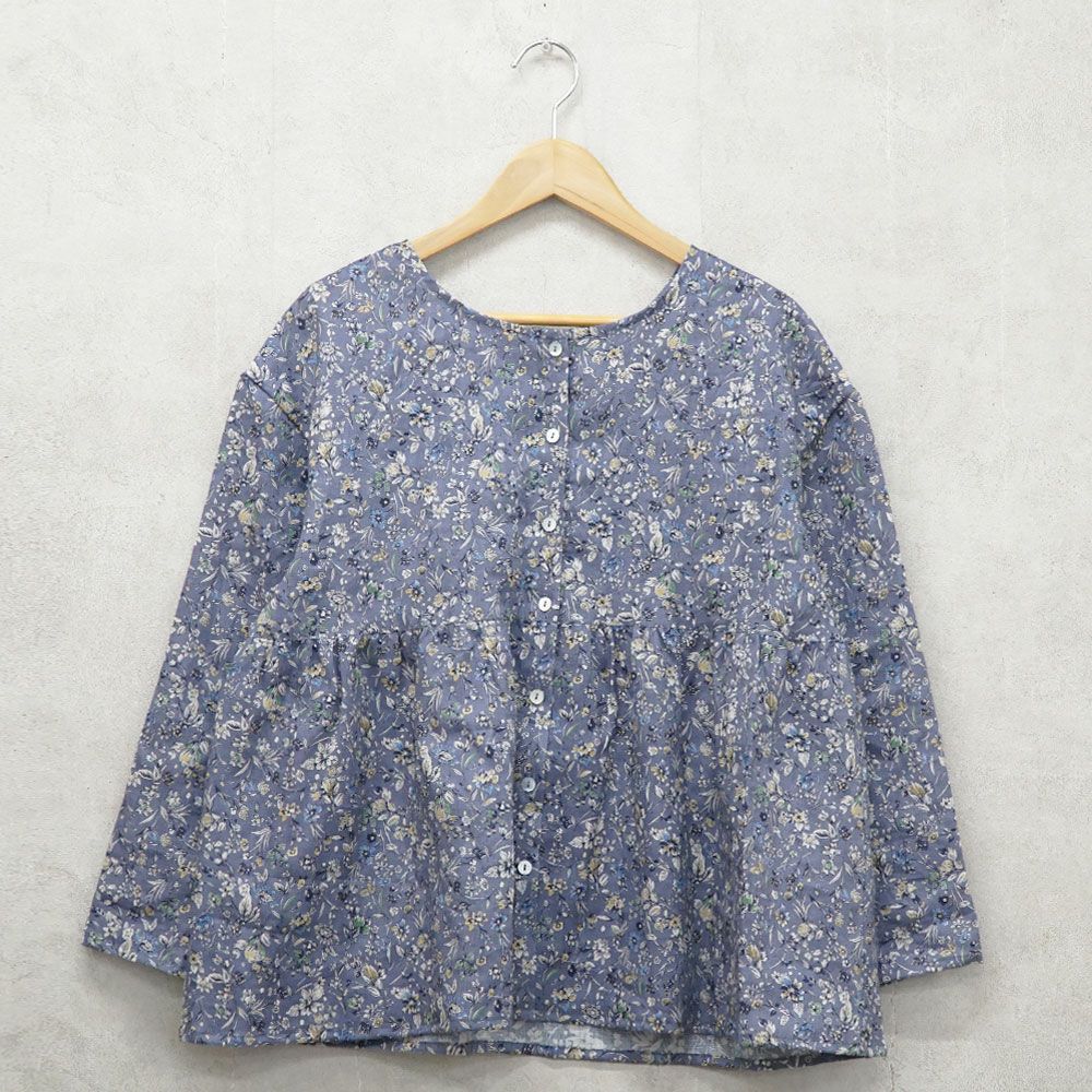 Branch m‘.,ブランチエム,ナチュラル,30代,40代,50代,60代,リネン,ゆったり, ブラウス,リネンブラウス,花柄,花柄ブラウス,2way,2wayブラウスノーカラーブラウス,ギャザーブラウ