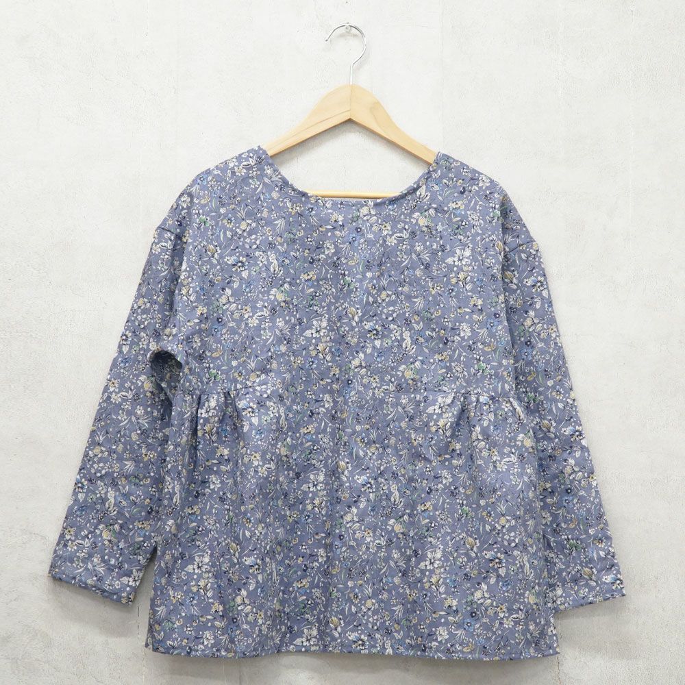 Branch m‘.,ブランチエム,ナチュラル,30代,40代,50代,60代,リネン,ゆったり, ブラウス,リネンブラウス,花柄,花柄ブラウス,2way,2wayブラウスノーカラーブラウス,ギャザーブラウ