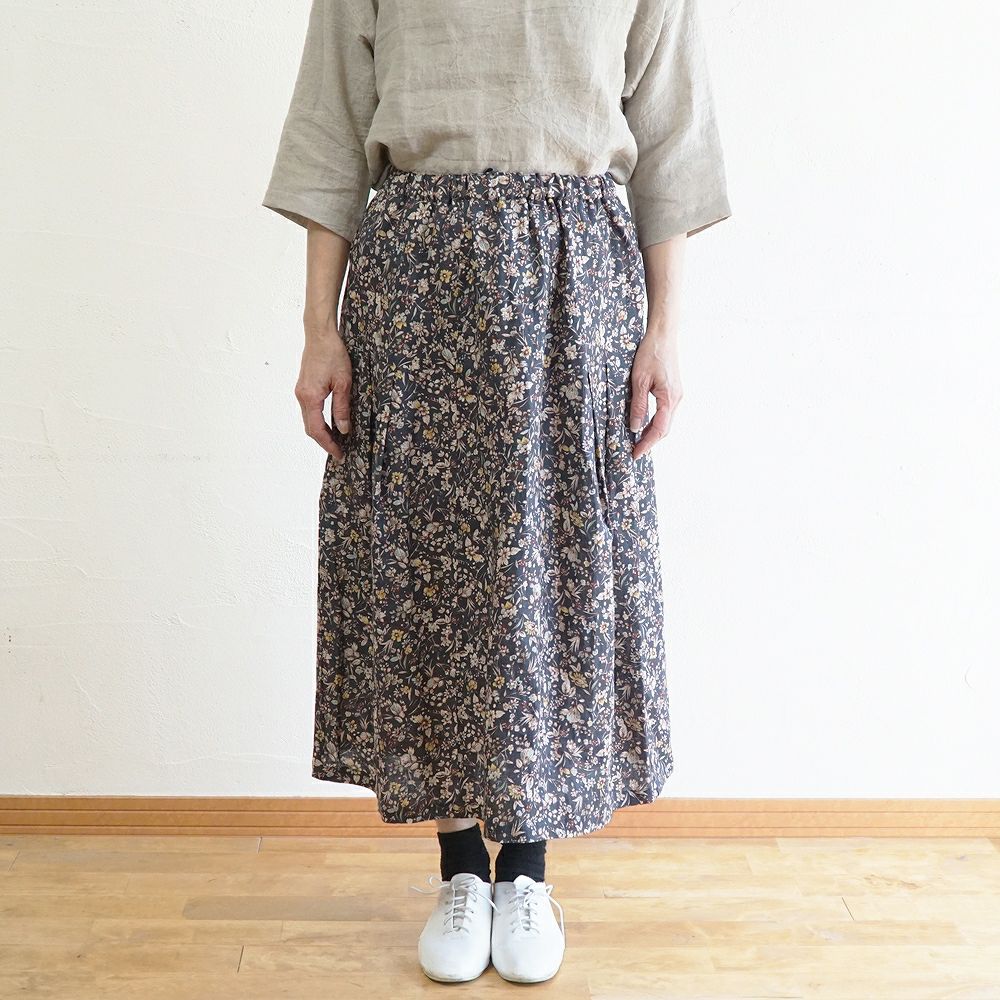 Branch m‘.,ブランチエム,ナチュラル,30代,40代,50代,60代,リネン,ゆったり,skirt,スカート,リネンスカート,タックスカート,花柄,花柄スカート,花柄プリント,