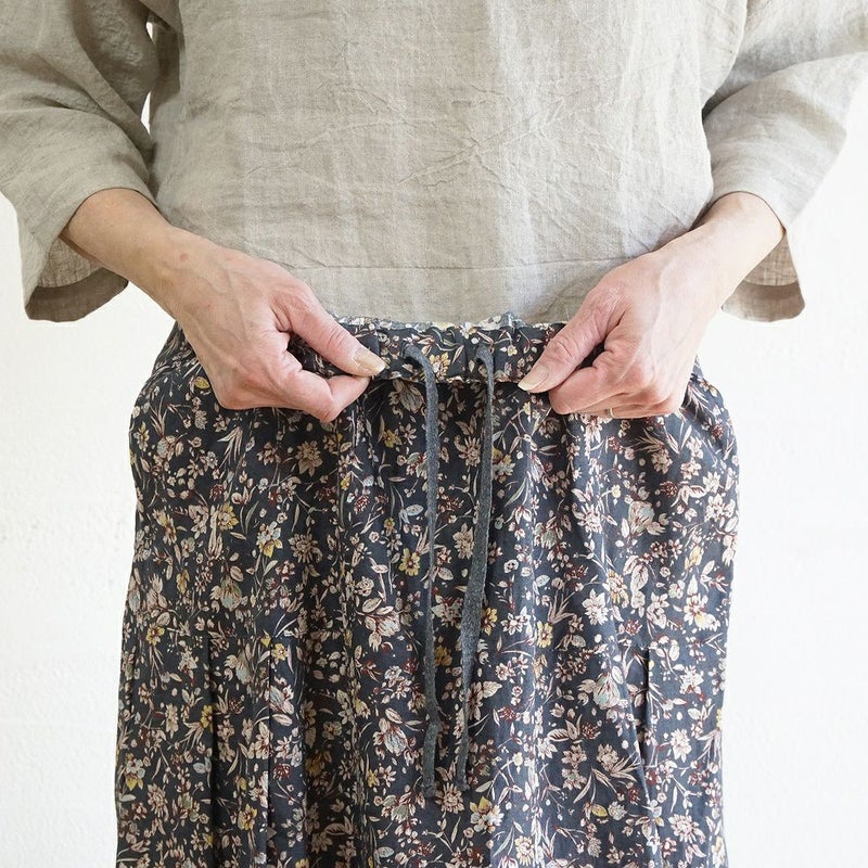Branch m‘.,ブランチエム,ナチュラル,30代,40代,50代,60代,リネン,ゆったり,skirt,スカート,リネンスカート,タックスカート,花柄,花柄スカート,花柄プリント,