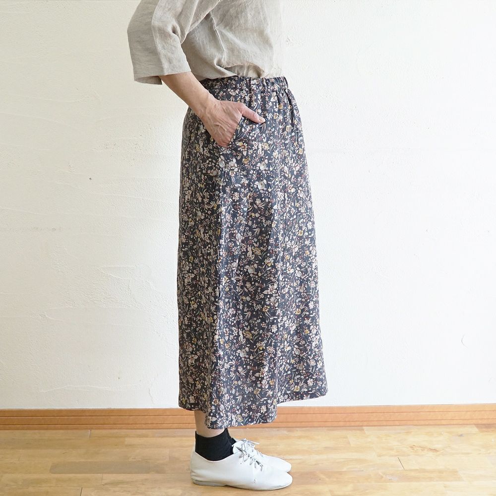 Branch m‘.,ブランチエム,ナチュラル,30代,40代,50代,60代,リネン,ゆったり,skirt,スカート,リネンスカート,タックスカート,花柄,花柄スカート,花柄プリント,