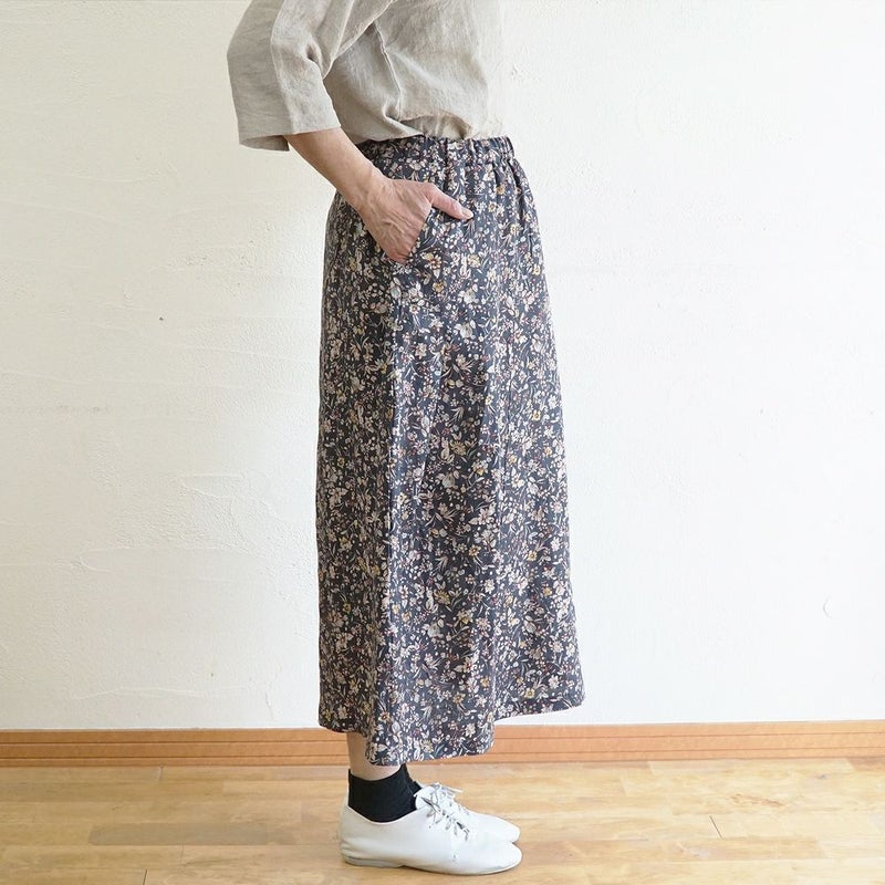 Branch m‘.,ブランチエム,ナチュラル,30代,40代,50代,60代,リネン,ゆったり,skirt,スカート,リネンスカート,タックスカート,花柄,花柄スカート,花柄プリント,