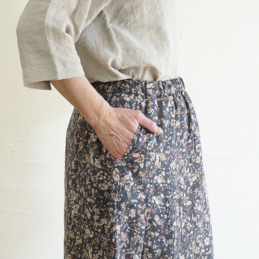 Branch m‘.,ブランチエム,ナチュラル,30代,40代,50代,60代,リネン,ゆったり,skirt,スカート,リネンスカート,タックスカート,花柄,花柄スカート,花柄プリント,