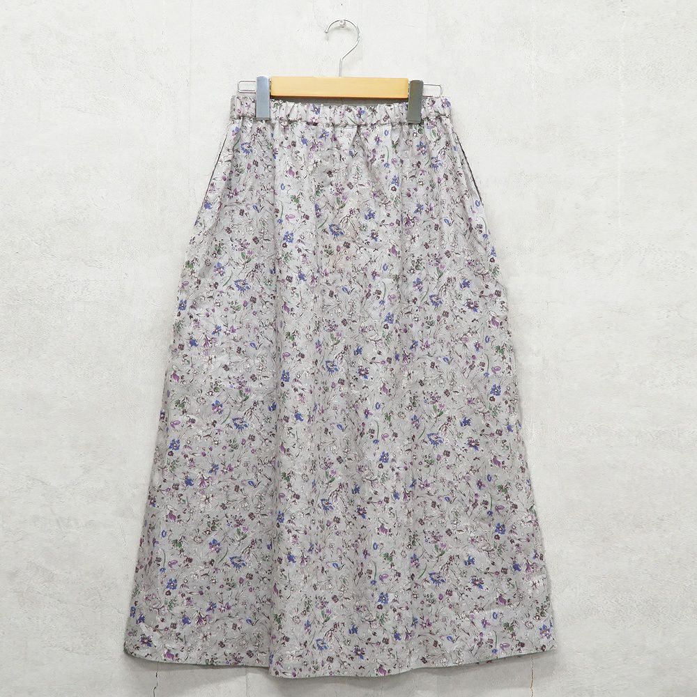 Branch m‘.,ブランチエム,ナチュラル,30代,40代,50代,60代,リネン,ゆったり,skirt,スカート,リネンスカート,タックスカート,花柄,花柄スカート,花柄プリント,