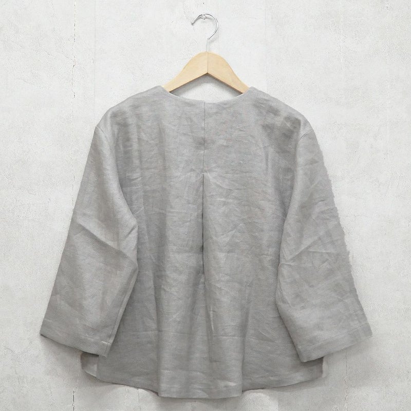 Branch m‘.,ブランチエム,ナチュラル,30代,40代,50代,60代,リネン,ゆったり,ジャケット,リネンジャケット,Vネック、Vネックジャケット,ノーカラージャケット,ショート丈,ショートジャケット,フォーマル,オケージョン,セットアップ