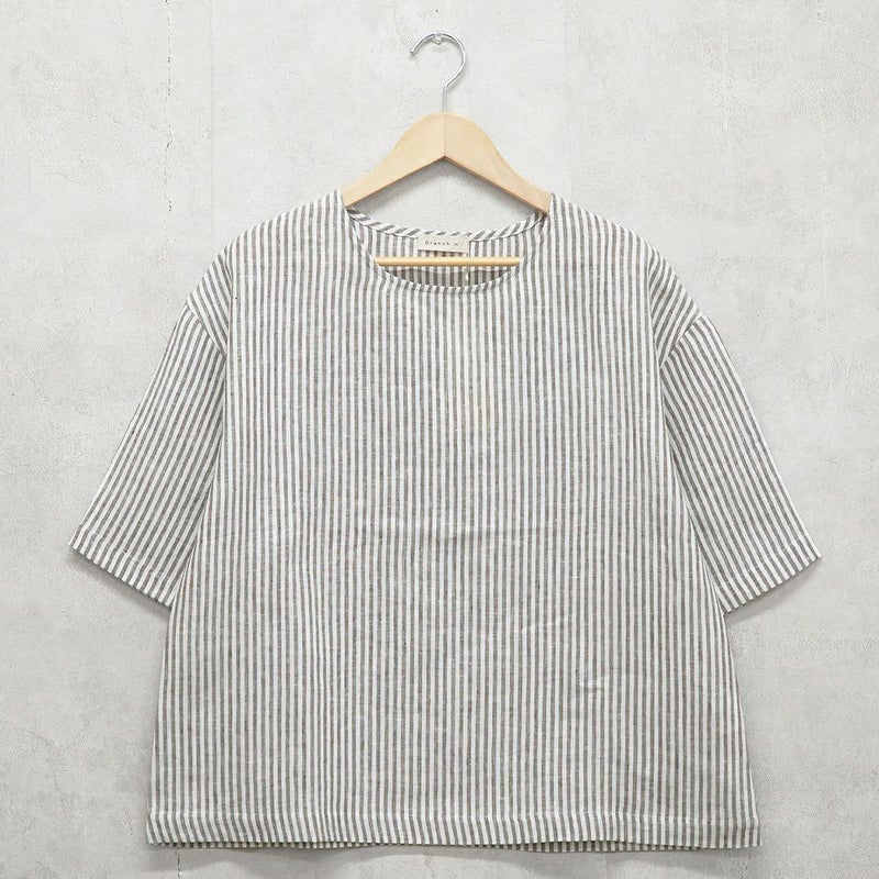 Branch m‘.,ブランチエム,ナチュラル,30代,40代,50代,60代,リネン,ゆったり,blouse,ブラウス,プルオーバー,５分袖プルオーバー,５分袖,ストライプ,ストライプブラウス,ストライプシャツ,リラックス,リラックスプルオーバー