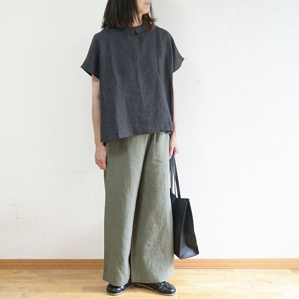 Branch m‘.,ブランチエム,ナチュラル,30代,40代,50代,60代,リネン,ゆったり,blouse,ブラウス,半袖,チェック,チェック柄,チェック柄ブラウス,リネンブラウス,フレンチスリーブ,チビ衿,ストライプ